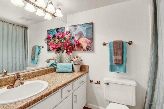 2bd Master Bath