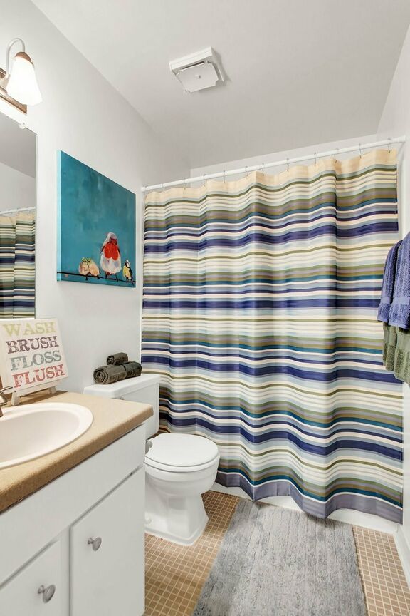 3bd Hall Bath