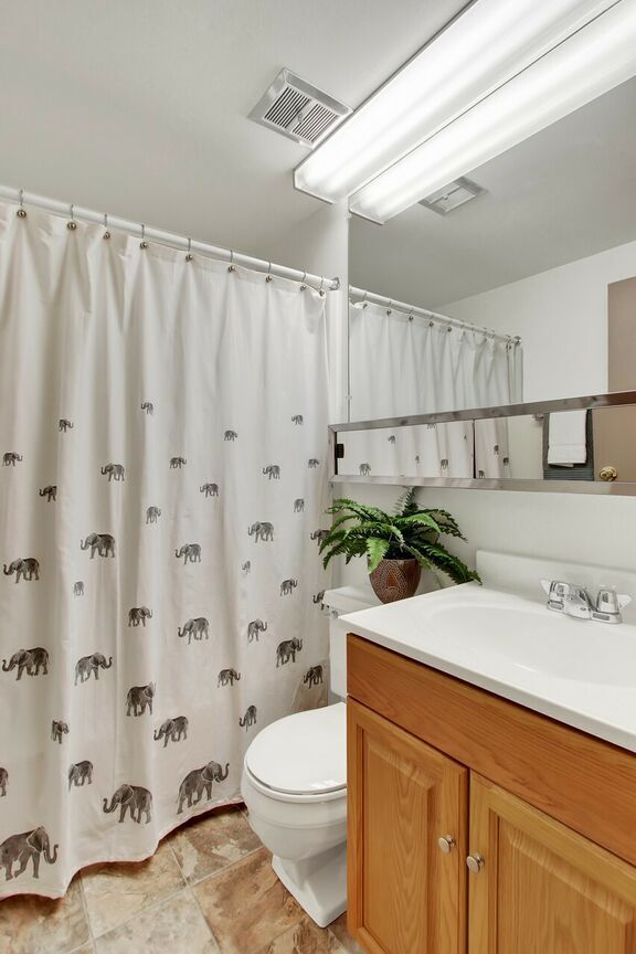 2342 Spring Meadow 26