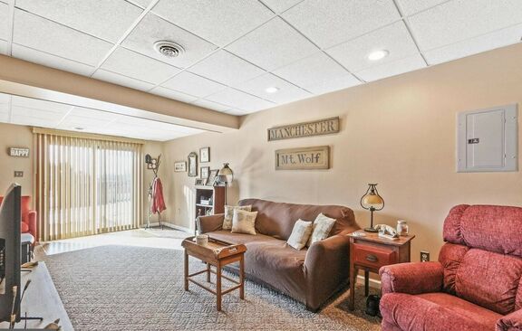 1114 Skyview bonus room