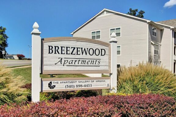 Breezewood apartments 1