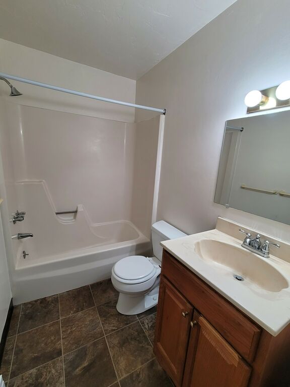 2br bath