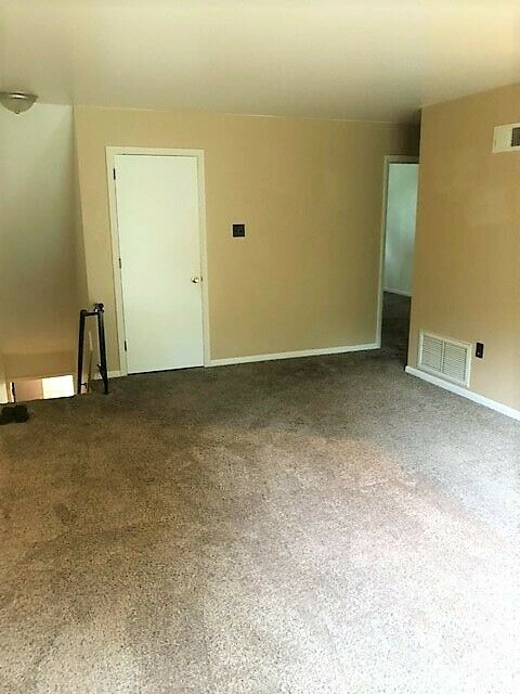 1br Livingroom 2