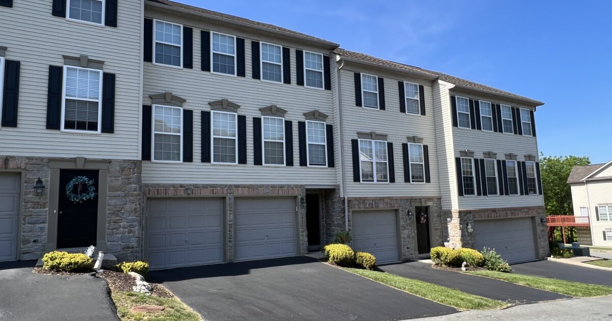 Single Family Home for Rent in York, PA Hunt Club Condominium