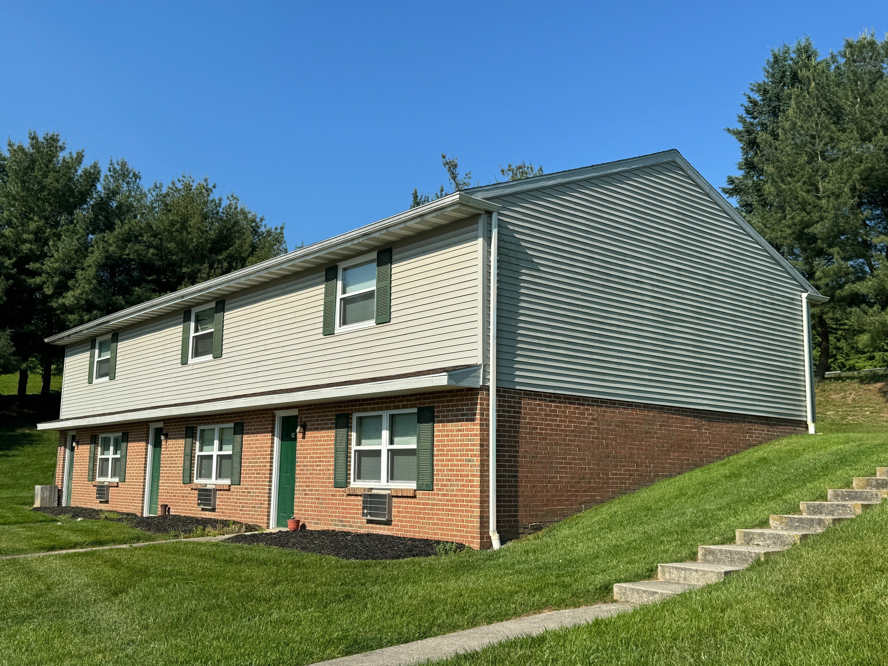 Apartments for Rent in Spring Grove, PA Spring Hollow Apartments